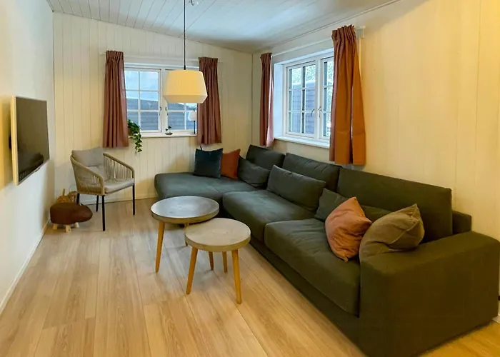 Modern At Tinkerup *